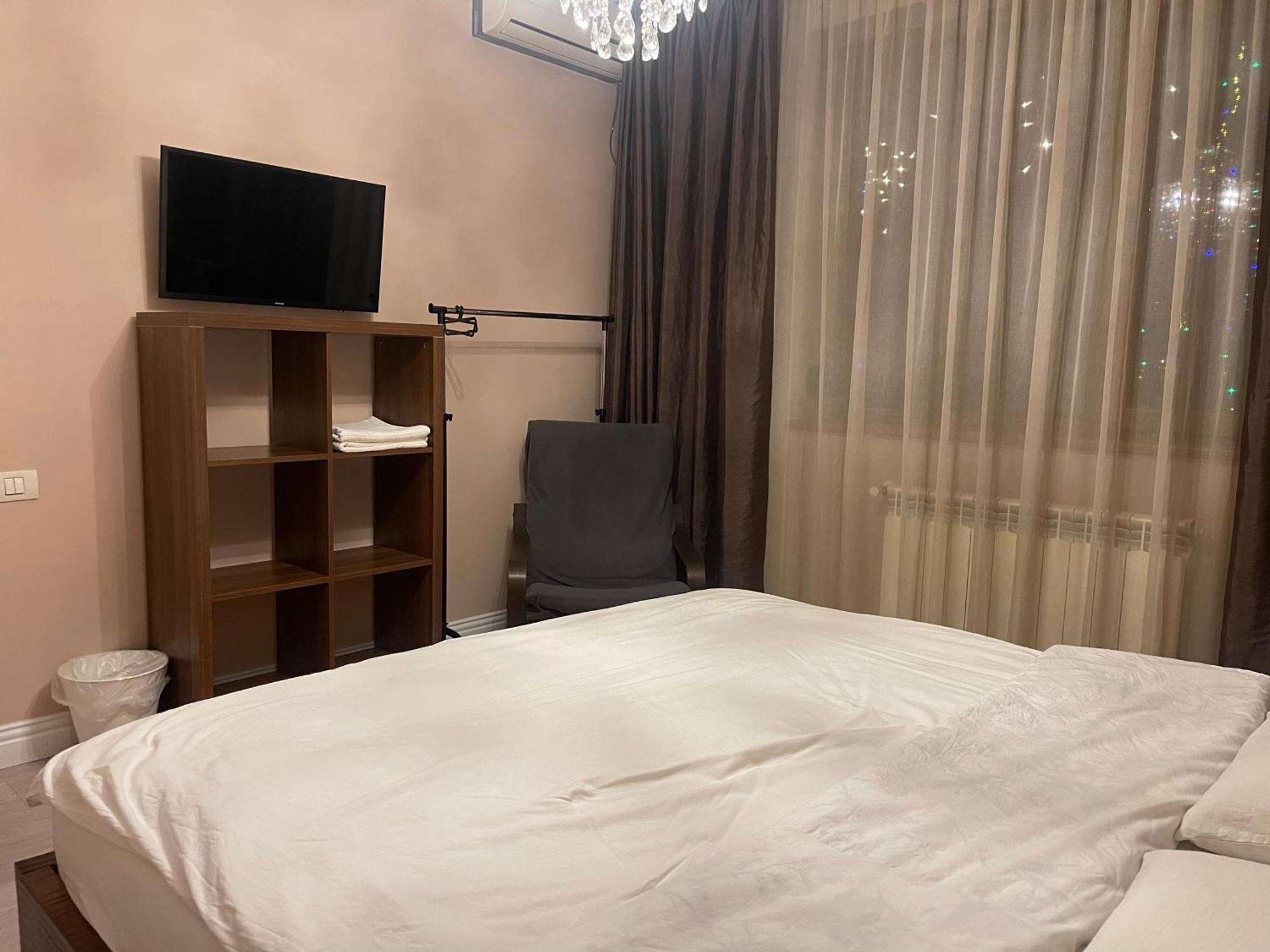 Room In A Private House - 5 Min From Therme And Airport Corbeanca Extérieur photo